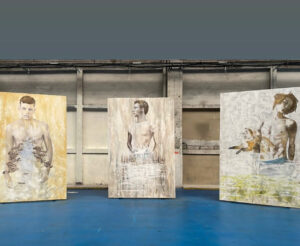 Une étroite collaboration entre les équipes du MoCAB et celles du macLYON qui s'est développée sur plusieurs années, a permis de découvrir les collections respectives et a suscité la volonté de croiser des regards, des histoires, et des œuvres. L’exposition offre à la fois un accès à la création contemporaine prolifique de Serbie et d'ex-Yougoslavie, dont les œuvres restent encore très peu présentes dans les collections publiques françaises et une ouverture sur les scènes internationales de l'art contemporain, caractéristiques de la collection du macLYON. Commissaires : Isabelle Bertolotti, Directrice du macLYON ; Maja Kolarić, Directrice du MoCAB ; Miroslav Karić, Commissaire au MoCAB ; Matthieu Lelièvre, Responsable collection macLYON.