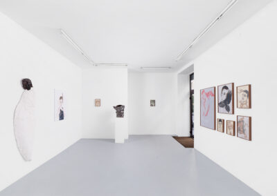 Edi Dubien-galerie-alain-gutharc-Comme-un-oiseau-mars2026-1024x768