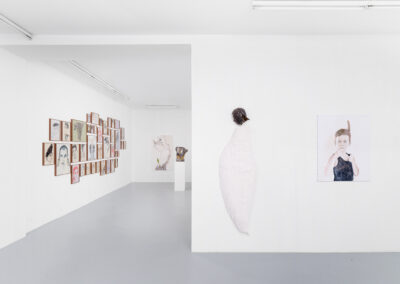 Edi Dubien-galerie-alain-gutharc-Comme-un-oiseau-mars2026-1024x768