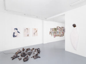 Edi Dubien-galerie-alain-gutharc-Comme-un-oiseau-mars2026-1024x768