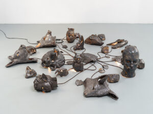 Edi Dubien-galerie-alain-gutharc-Comme-un-oiseau-mars2026-1024x768